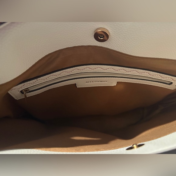 Embroidered Cream Tote Bag - Picture 4 of 7